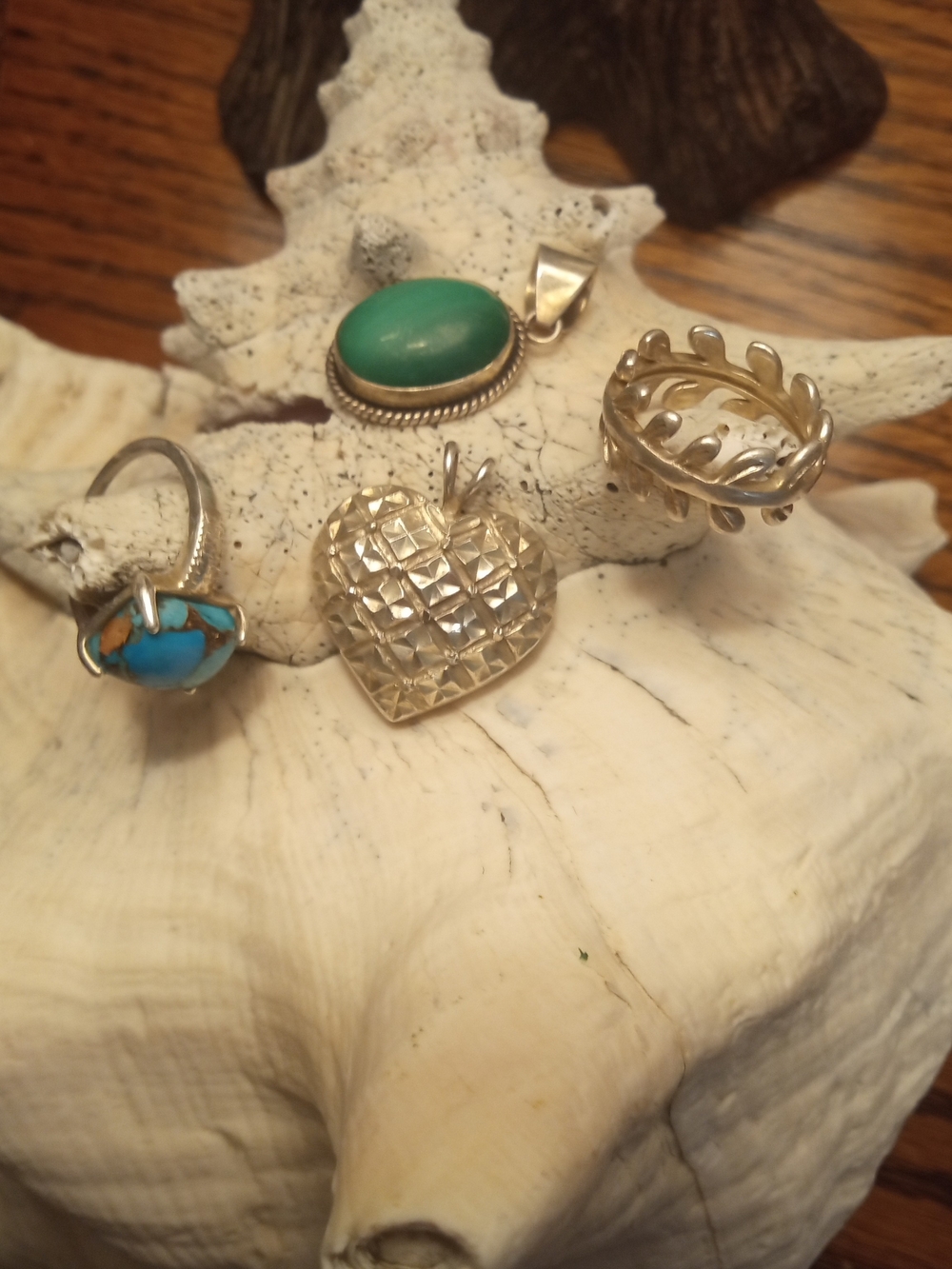 2 Sterling Silver Rings and Two Pendants Set with Turquoise and Malachite Stones